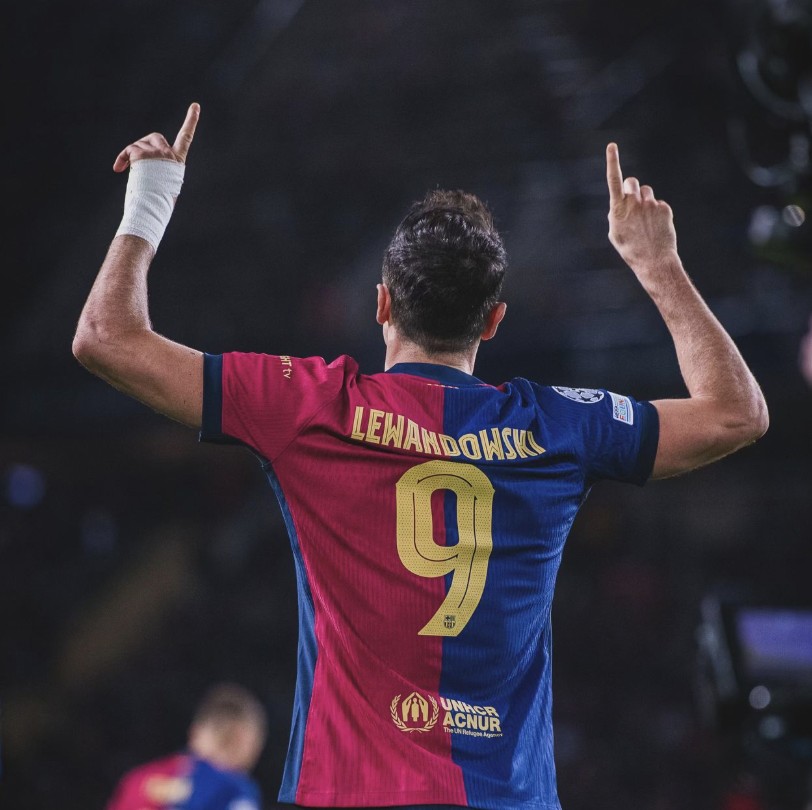 莱万多夫斯基回归赛场，问鼎冠军首场状态亮眼，中国队观众沸腾！的简单介绍欧博官网