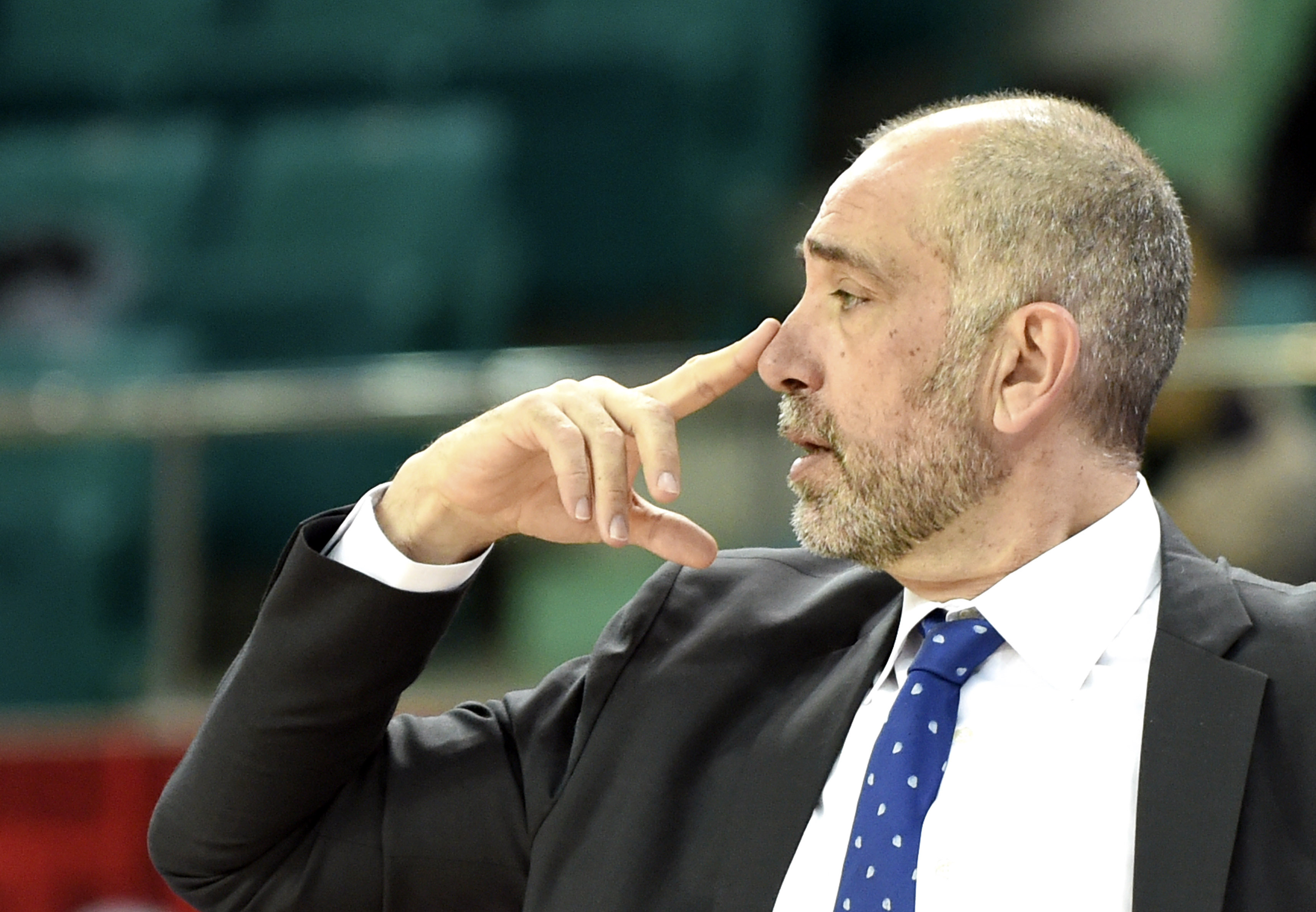 关于今晚法甲传出新动向；广州队再遭质疑；管理层表态——话题不断；心理建设被强调的信息欧博,