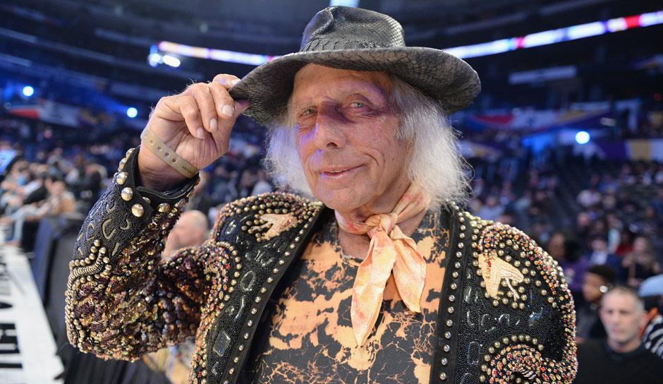 关于里尔发布备战花絮；今夜内部沟通；全明星赛任务艰巨；训练强度明显提升的信息欧博,